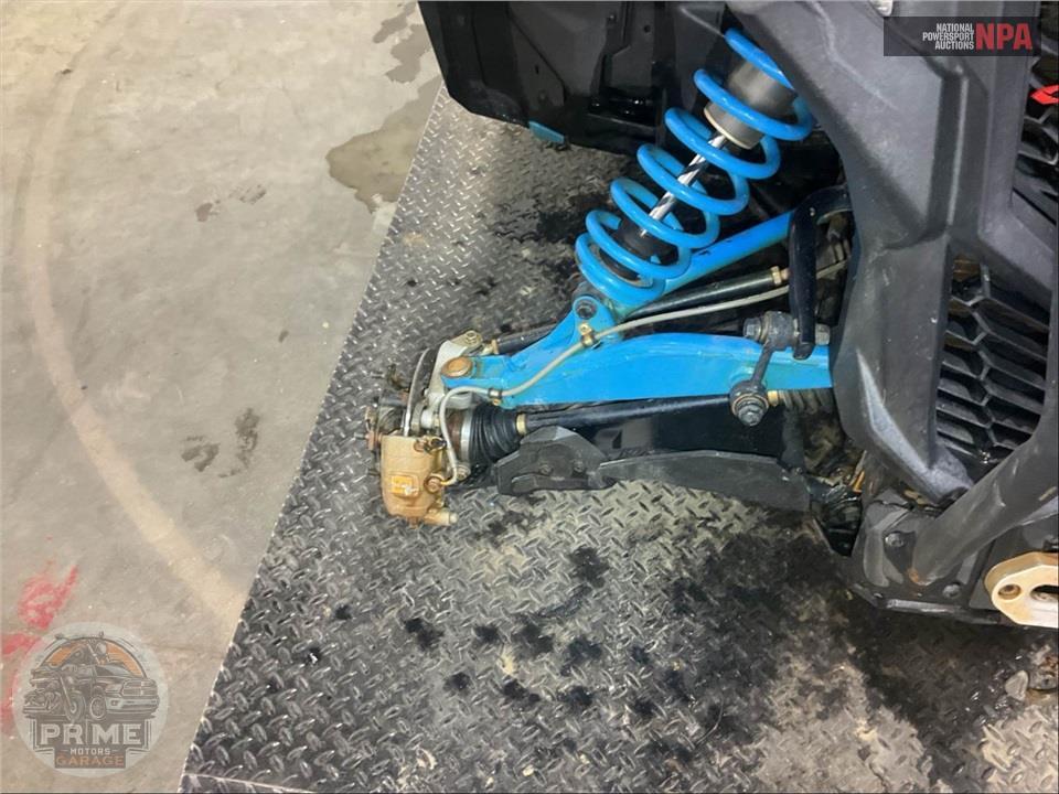 2019 Can-Am MAVERICK SPORT X RC 1000R — фото 26