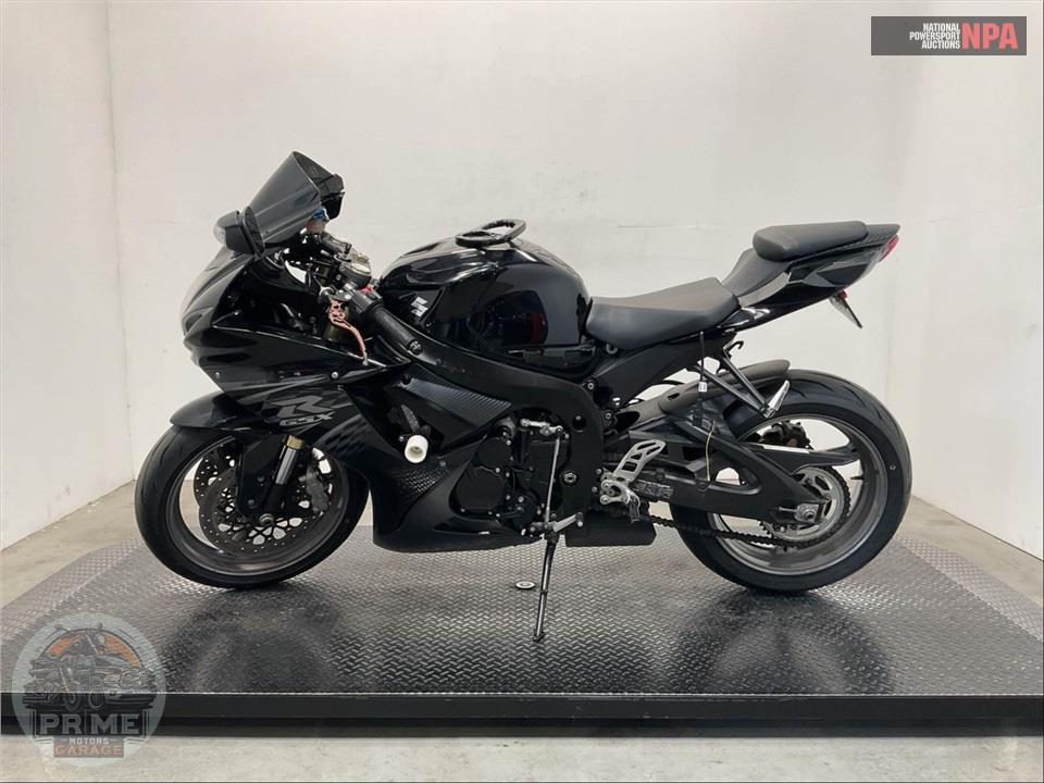 2011 Suzuki GSX-R750L1 — фото 3