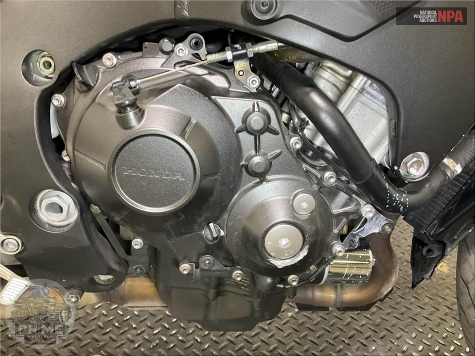 2021 Honda CBR1000RR — фото 6