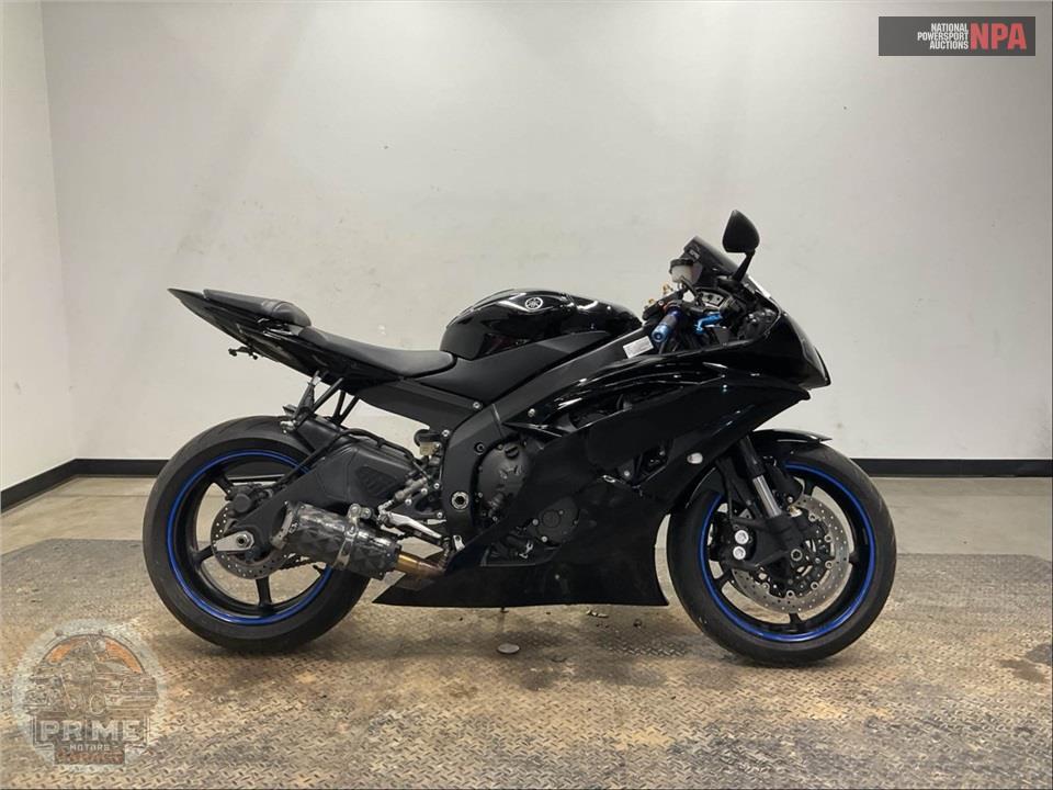 2012 Yamaha YZF-R6 WHITE/RED — фото 1