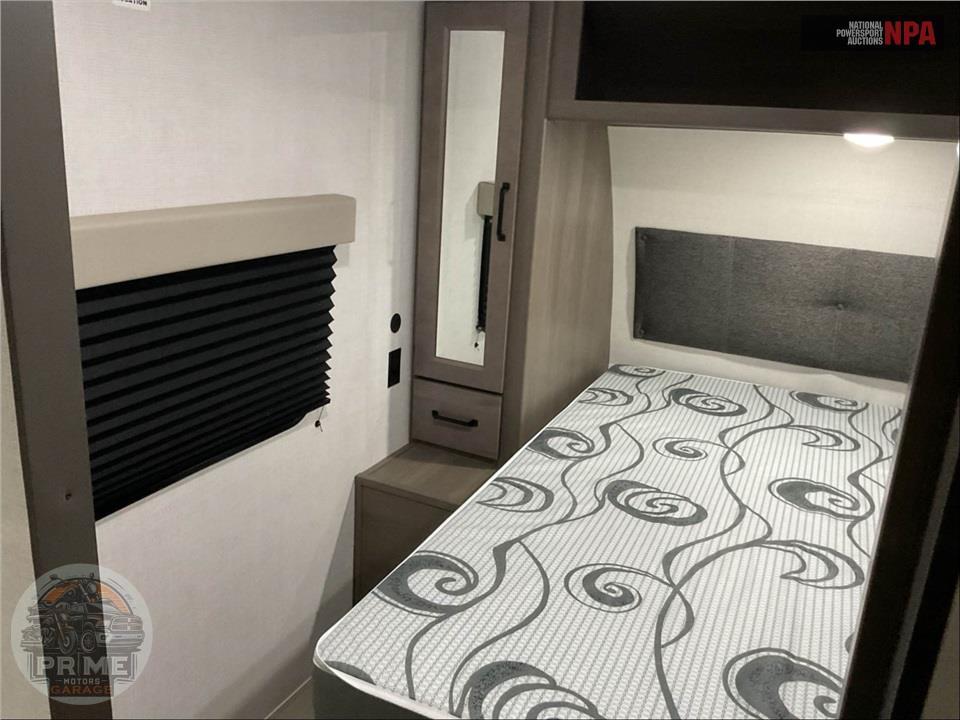 2024 Grand Design Recreational Vehicles M-240ML - TRANSCEND XPLOR SERIES — фото 10
