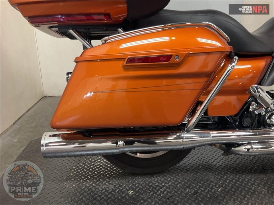 2015 Harley-Davidson FLTRXS ROAD GLIDE SPECIAL — фото 16