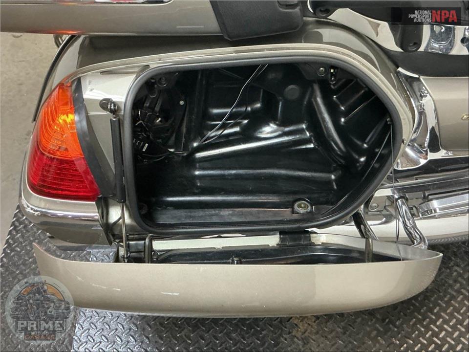 2002 Honda GL18002 GOLDWING — фото 23