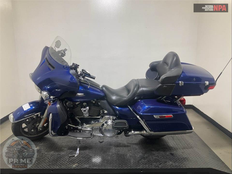 2017 Harley-Davidson FLHTCU ELECTRA GLIDE ULTRA CLASSIC — фото 3