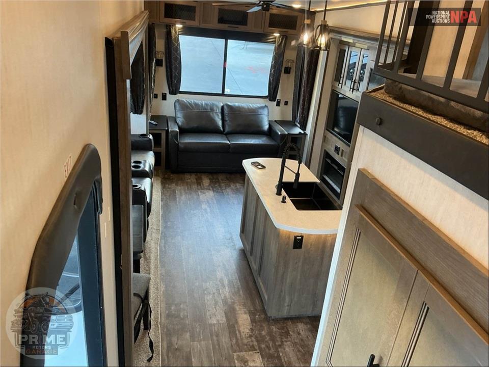 2022 Sabre By Forest River M-36BHQ - FIFTH WHEEL SERIES — фото 6