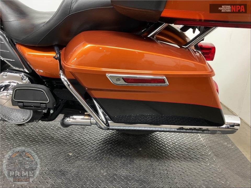 2014 Harley-Davidson FLHTK ELECTRA GLIDE ULTRA LIMITED — фото 21