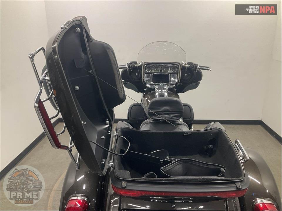 2020 Harley-Davidson FLHTCUTG TRI GLIDE ULTRA — фото 16