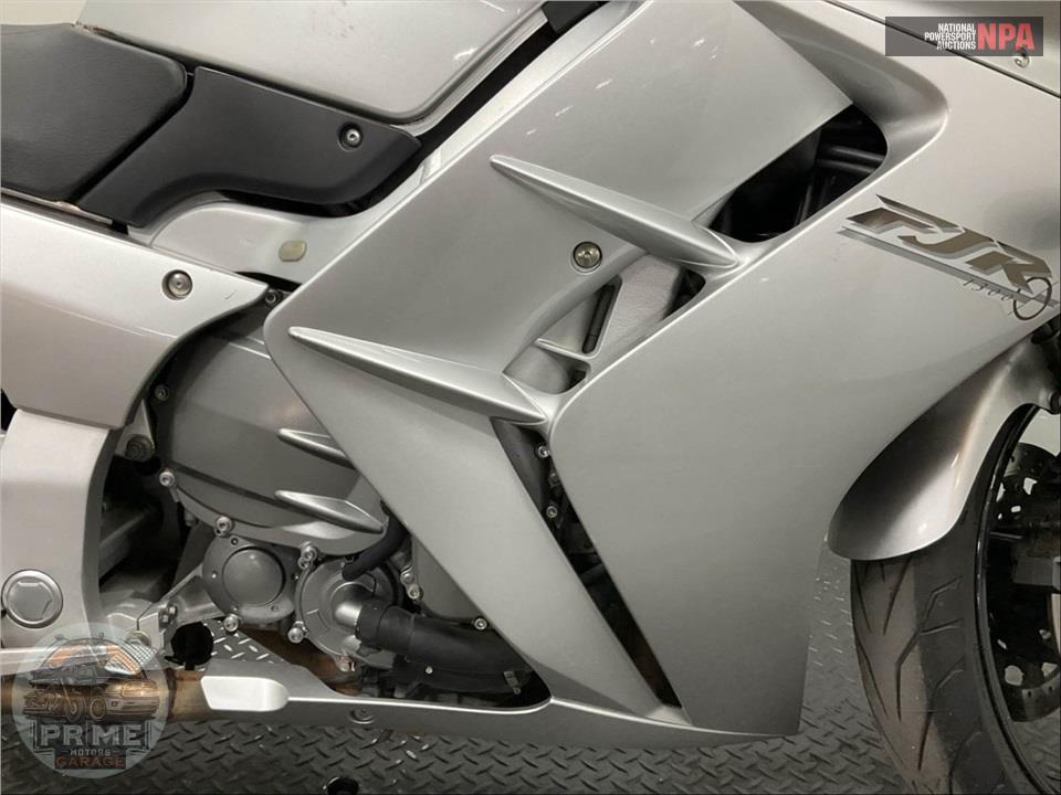 2003 Yamaha FJR1300 STANDARD SHIFT CA MODEL — фото 6