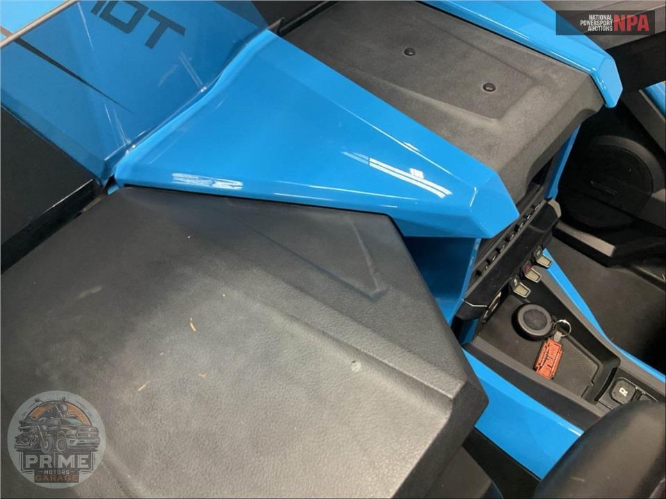 2020 Polaris SLINGSHOT R AUTODRIVE — фото 20