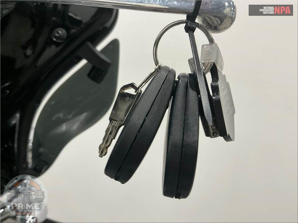 2019 Harley-Davidson FLHTKL ULTRA LIMITED LOW — фото 11