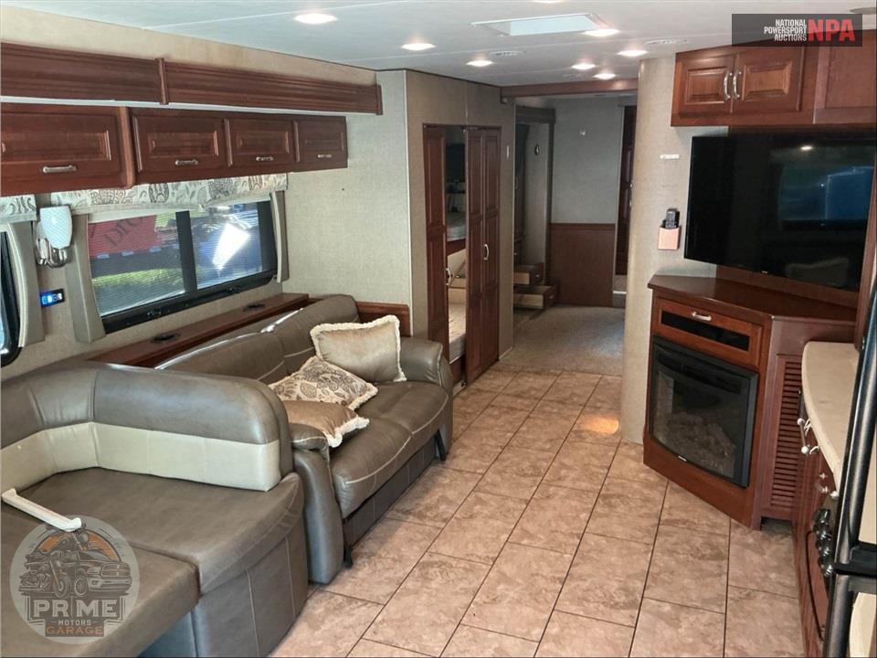2018 Berkshire M-38A 340HP CUMMINS — фото 7