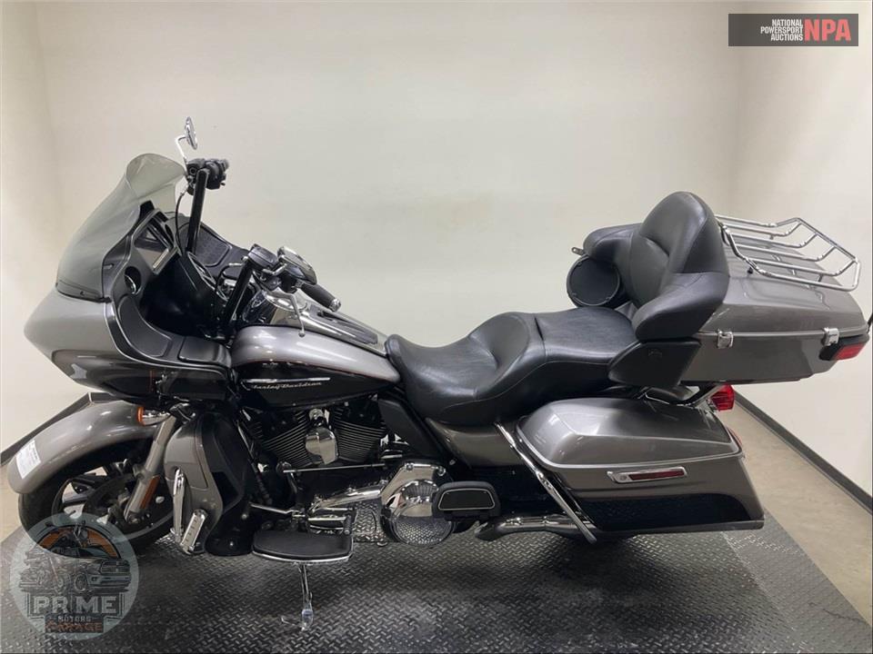 2016 Harley-Davidson FLTRU ROAD GLIDE ULTRA — фото 3