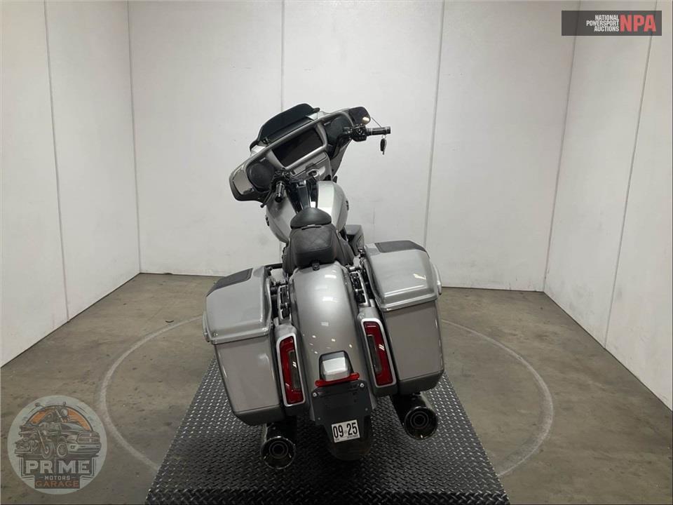 2023 Harley-Davidson FLHXSE CVO STREET GLIDE — фото 4