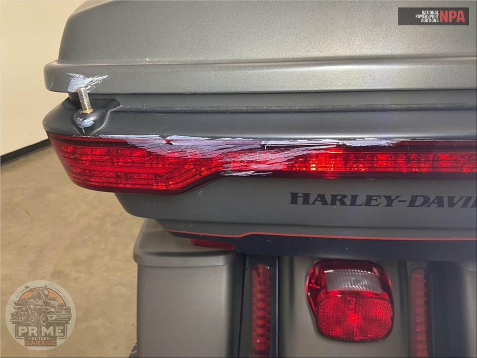 2019 Harley-Davidson FLHTK ULTRA LIMITED — фото 38