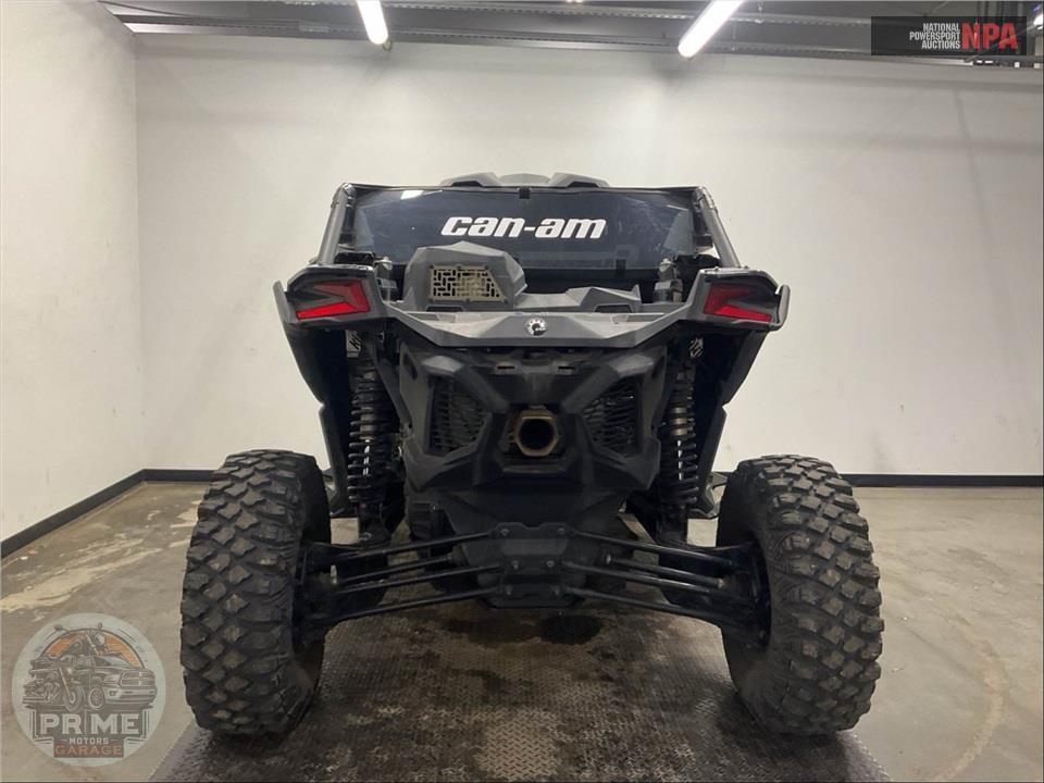 2017 Can-Am MAVERICK X3 X DS 1000R TURBO R — фото 13