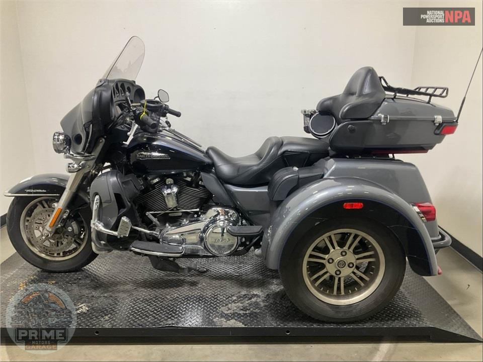 2021 Harley-Davidson FLHTCUTG TRI GLIDE ULTRA CLASSIC — фото 3