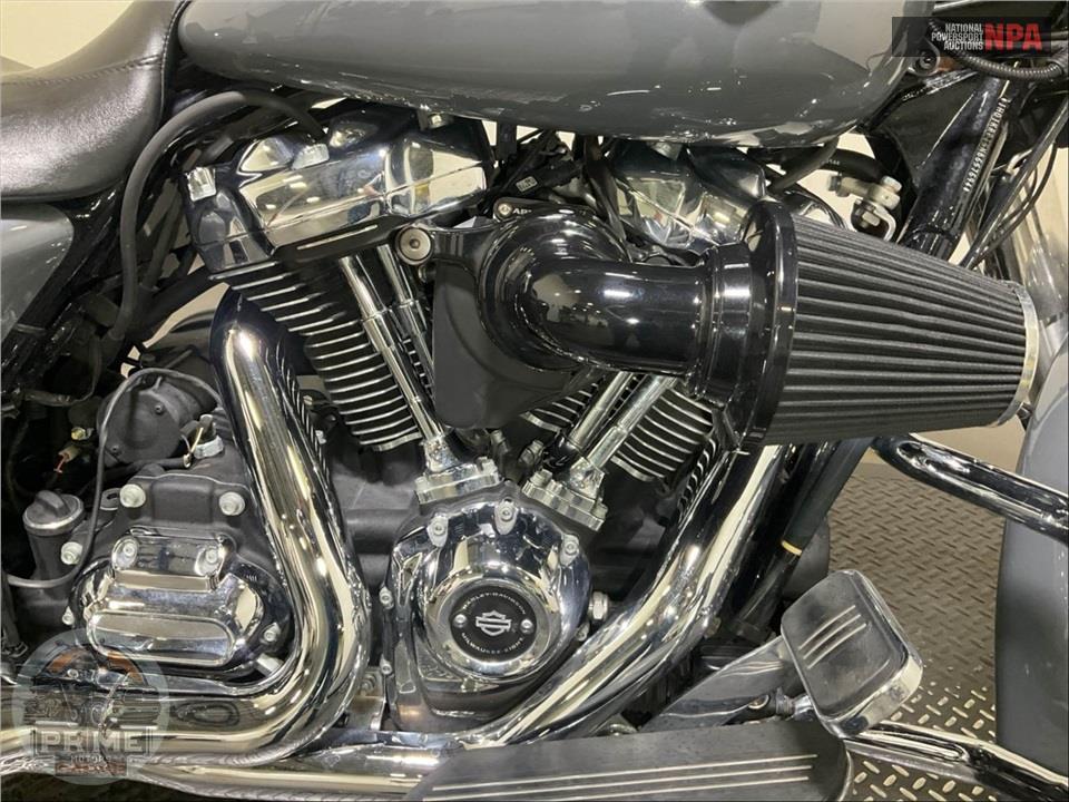 2022 Harley-Davidson FLHXS STREET GLIDE SPECIAL — фото 6