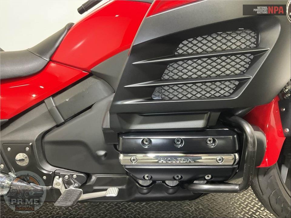 2013 Honda GL1800BDD GLDWNG F6B DLX — фото 6