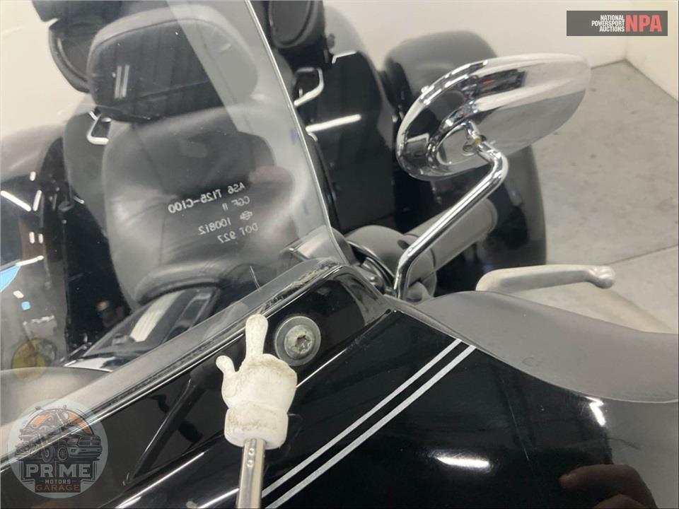 2013 Harley-Davidson FLHTCUTG TRIGLIDE UL CLSC — фото 13