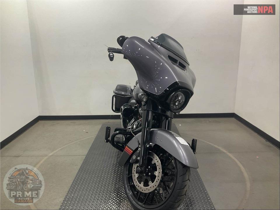 2020 Harley-Davidson FLHXSE CVO STREET GLIDE — фото 2