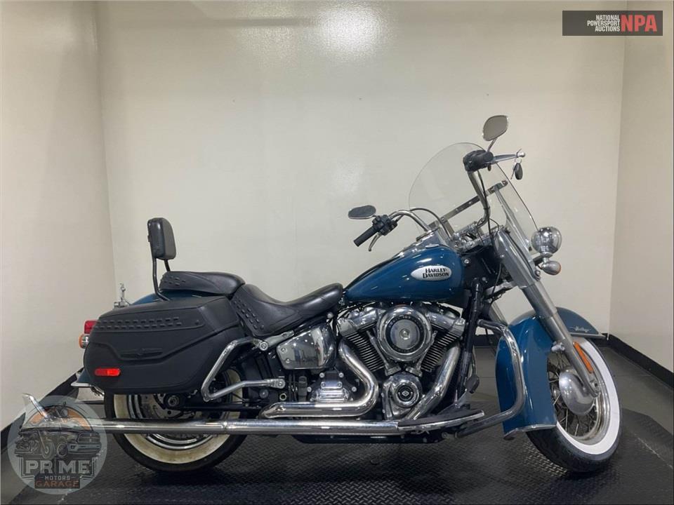2021 HARLEY-DAVIDSON FLHC HERITAGE CLASSIC