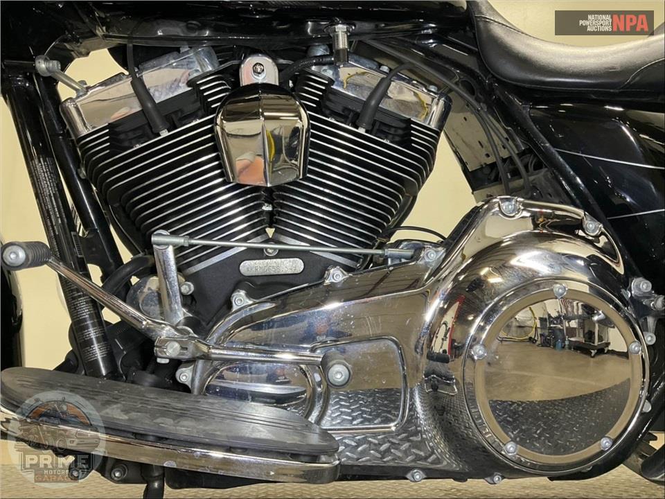 2016 Harley-Davidson FLHXS STREET GLIDE SPECIAL — фото 7