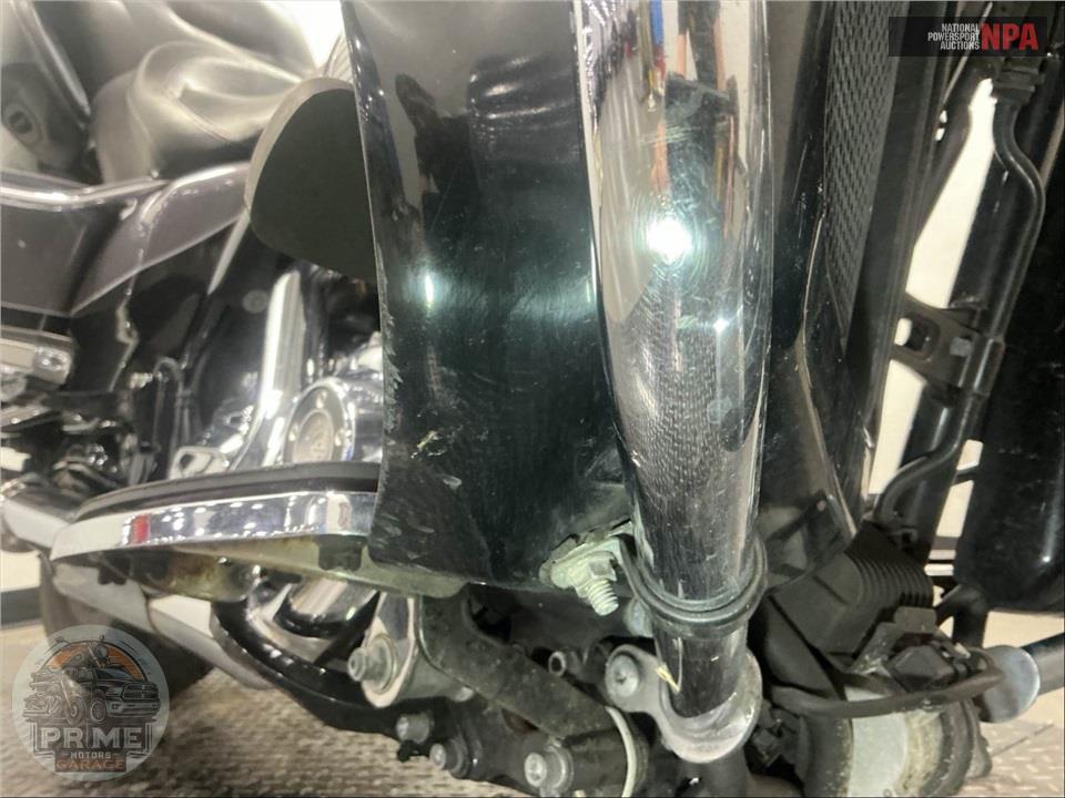 2014 Harley-Davidson FLHTK ELECTRA GLIDE ULTRA LIMITED — фото 19