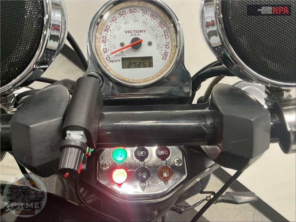 2005 Victory Motorcycles 8-BALL — фото 5