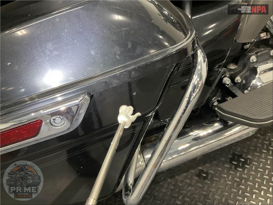 2019 Harley-Davidson FLHTCU ELECTRA GLIDE ULTRA CLASSIC — фото 26