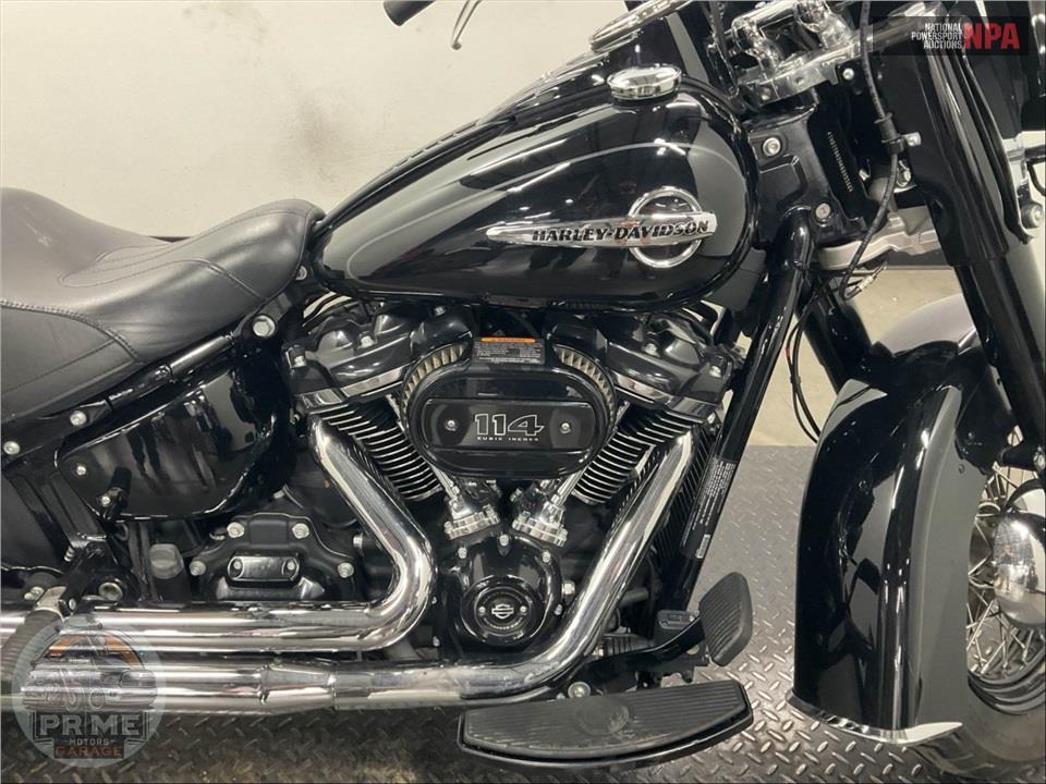 2019 Harley-Davidson FLHCS HERITAGE CLASSIC 114 — фото 6