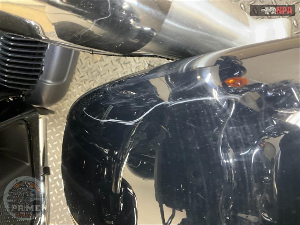 2021 Harley-Davidson FLHTCUTG TRI GLIDE ULTRA CLASSIC — фото 19