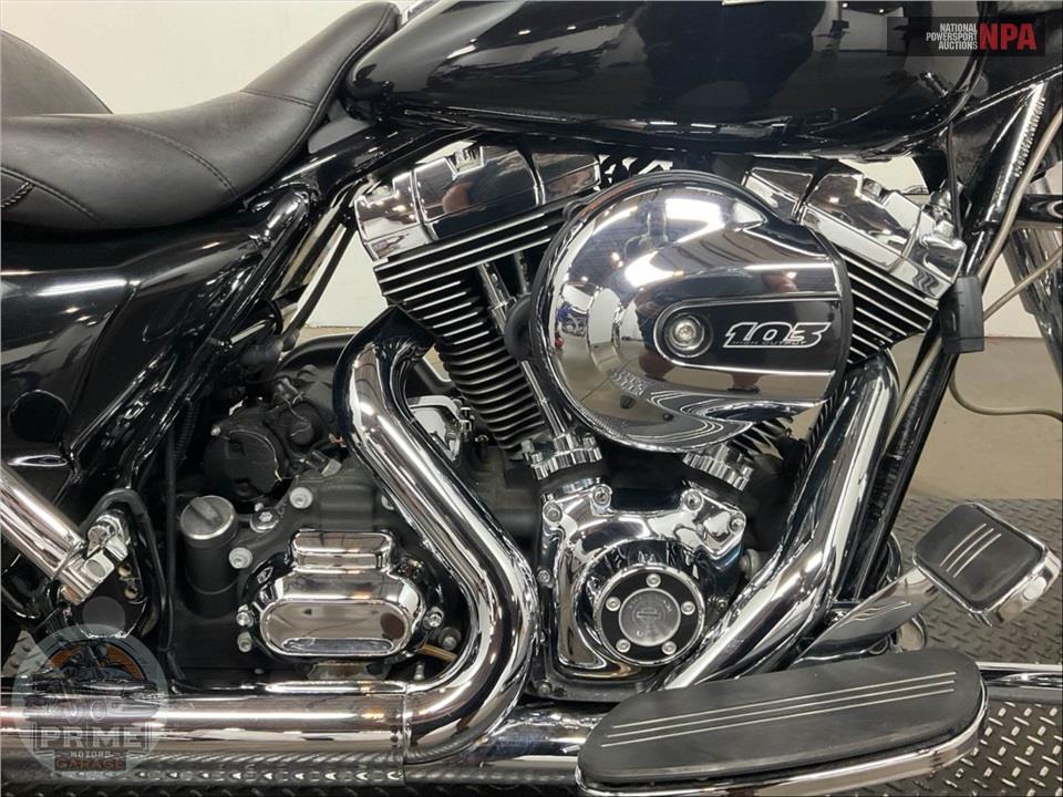 2015 Harley-Davidson FLHX STREET GLIDE — фото 6