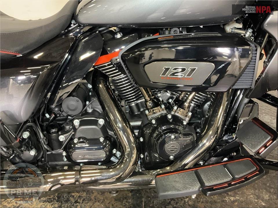 2025 Harley-Davidson FLTRXSE CVO ROAD GLIDE — фото 6