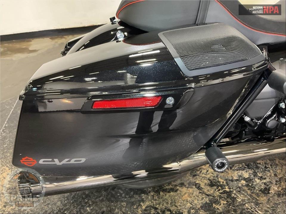 2025 Harley-Davidson FLTRXSE CVO ROAD GLIDE — фото 18