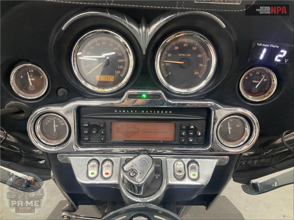 2013 Harley-Davidson FLHTCUTG TRIGLIDE UL CLSC — фото 5