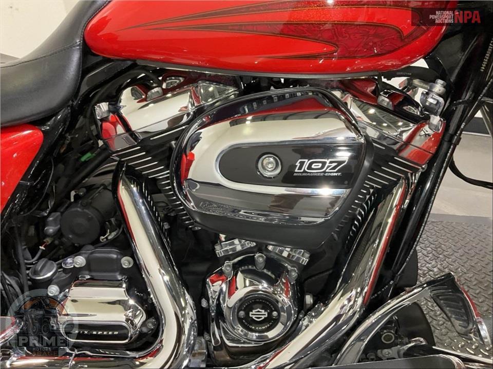 2017 Harley-Davidson FLTRXS ROAD GLIDE SPECIAL — фото 6