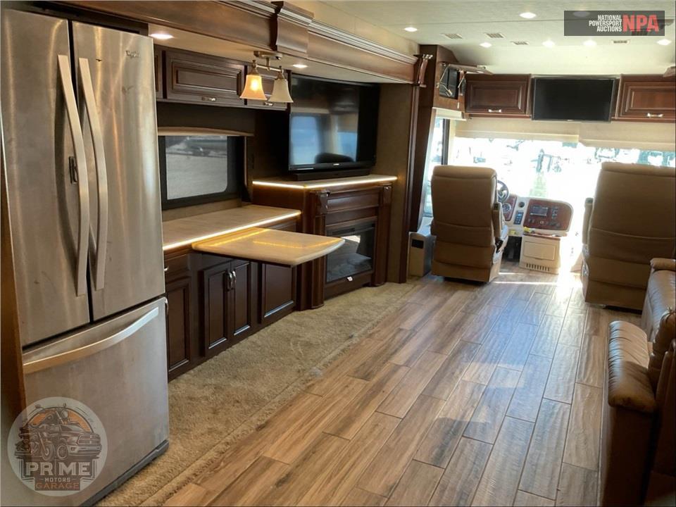 2017 Entegra Coach M-44B CUMMINS - INSIGNIA SERIES — фото 10