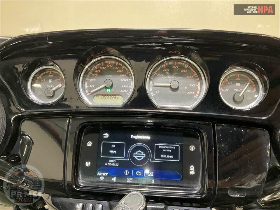 2019 Harley-Davidson FLHTCUTG TRI GLIDE ULTRA — фото 5