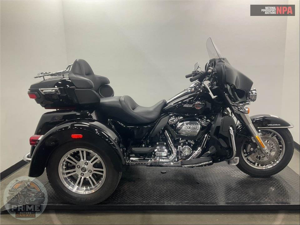 2022 Harley-Davidson FLHTCUTG TRI GLIDE ULTRA CLASSIC — фото 1