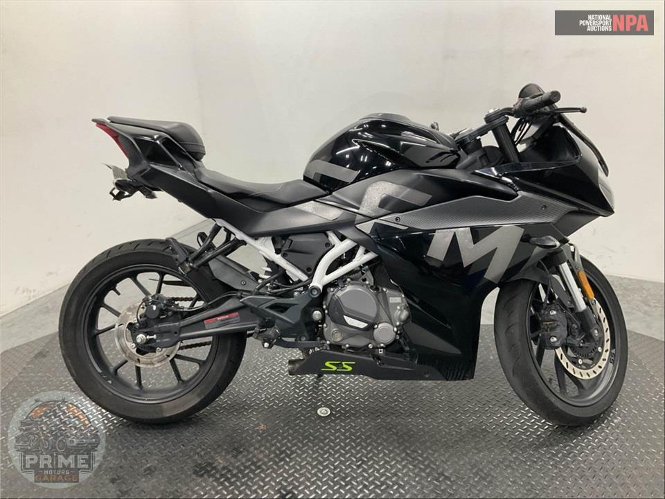 2022 CF MOTO 300 SS
