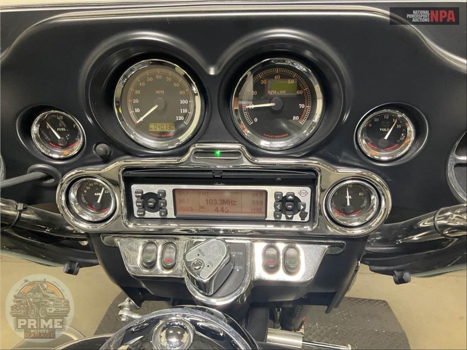 2013 Harley-Davidson FLHTCUTG TRIGLIDE UL CLSC — фото 5