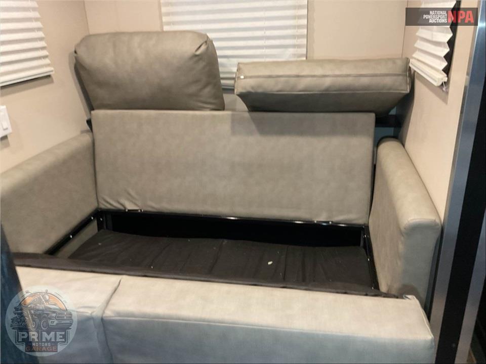 2020 Innovator Rv M-1317FK - SERIES — фото 12