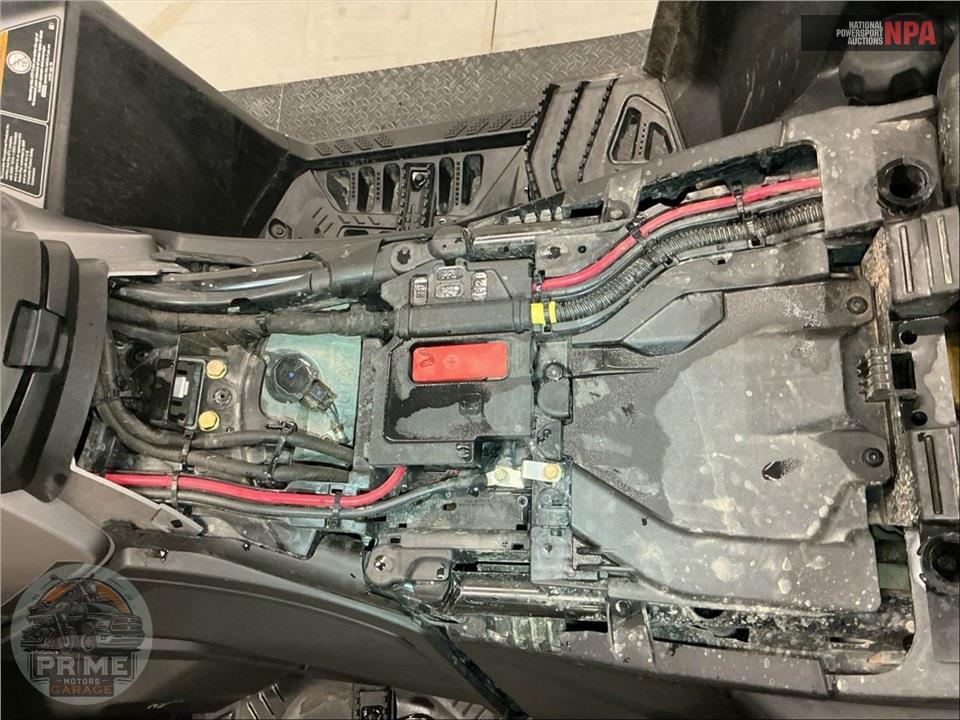 2025 Can-Am OUTLANDER MAX XT 700 — фото 13