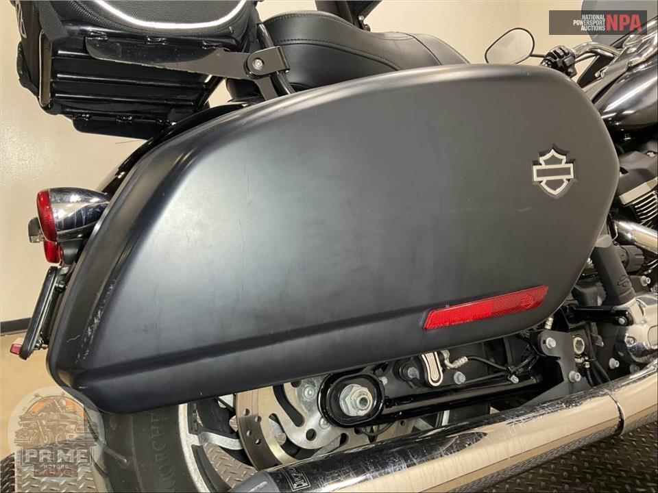 2019 Harley-Davidson FLSB SPORT GLIDE — фото 18