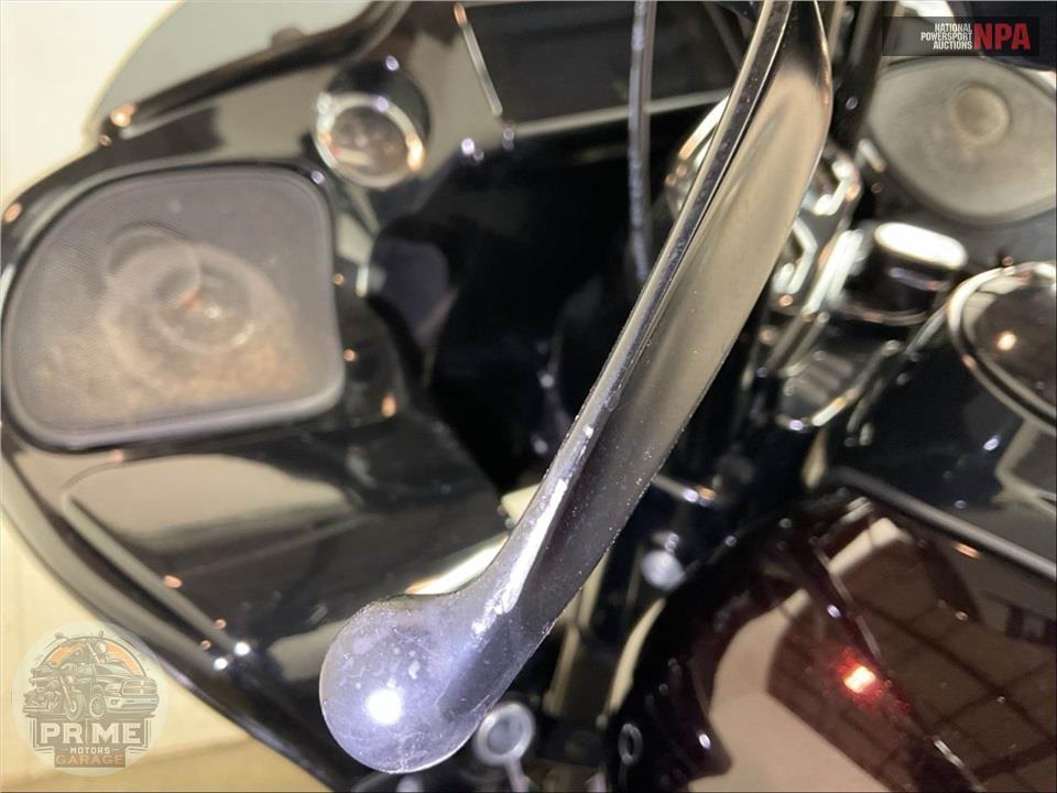 2019 Harley-Davidson FLTRXS ROAD GLIDE SPECIAL — фото 18