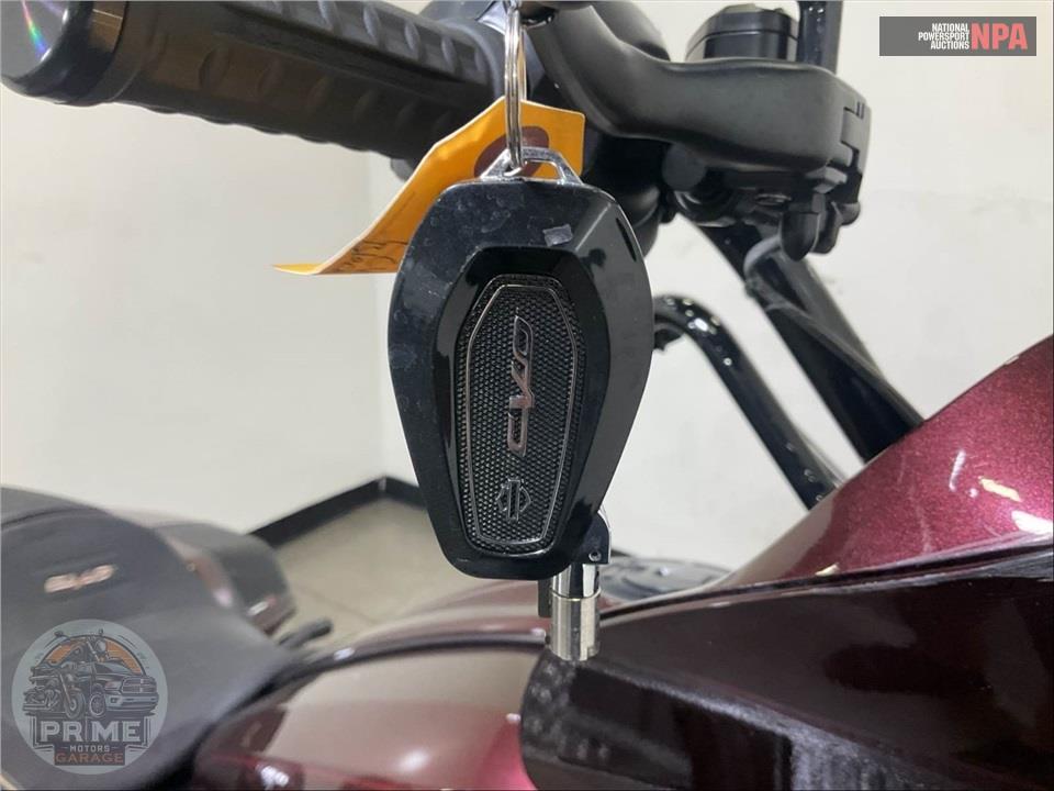 2024 Harley-Davidson FLTRXSE CVO ROAD GLIDE — фото 11