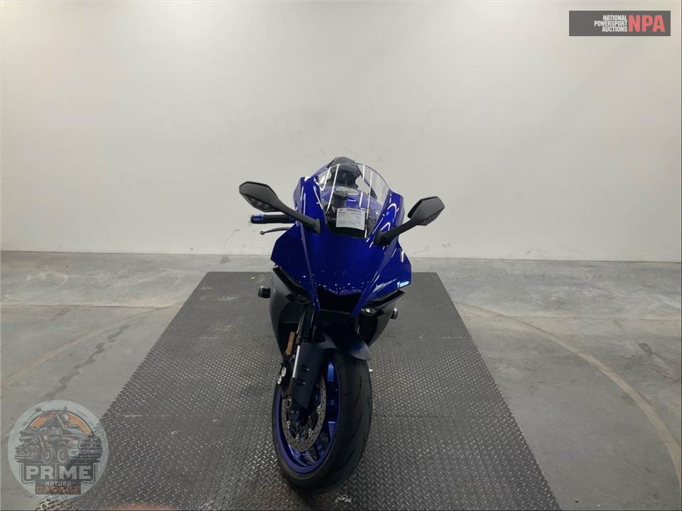 2023 Yamaha YZF-R1 — фото 2