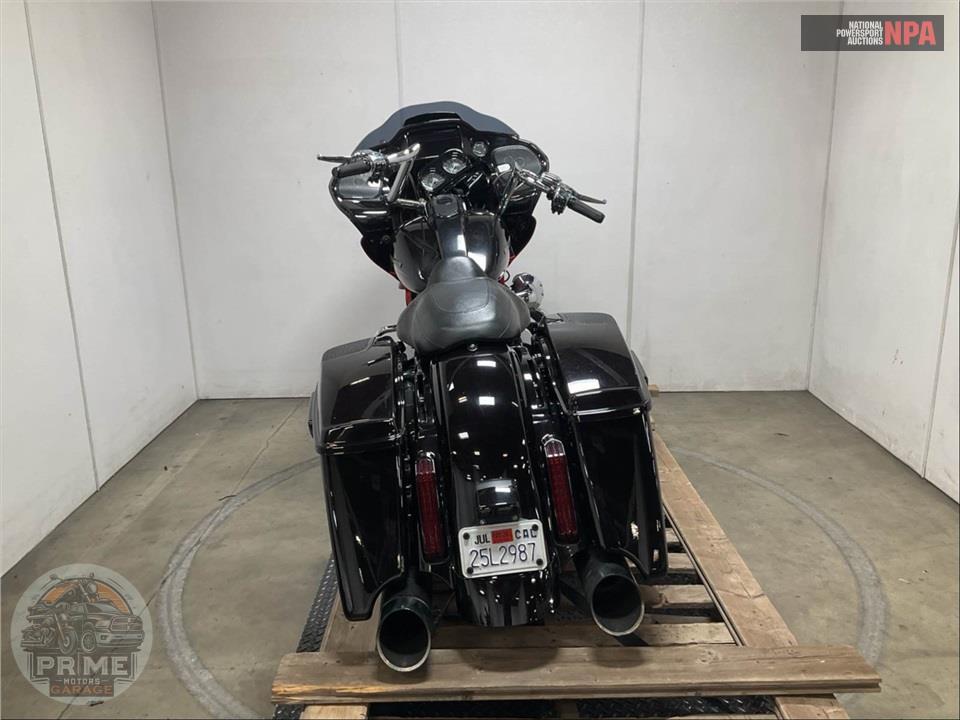 2021 Harley-Davidson FLTRXSE CVO ROAD GLIDE — фото 4