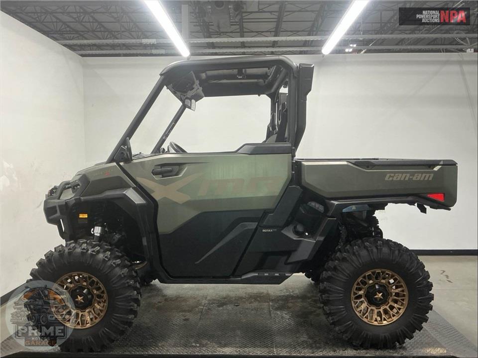 2026 Can-Am DEFENDER X MR HD11 WITH HALF DOORS — фото 3