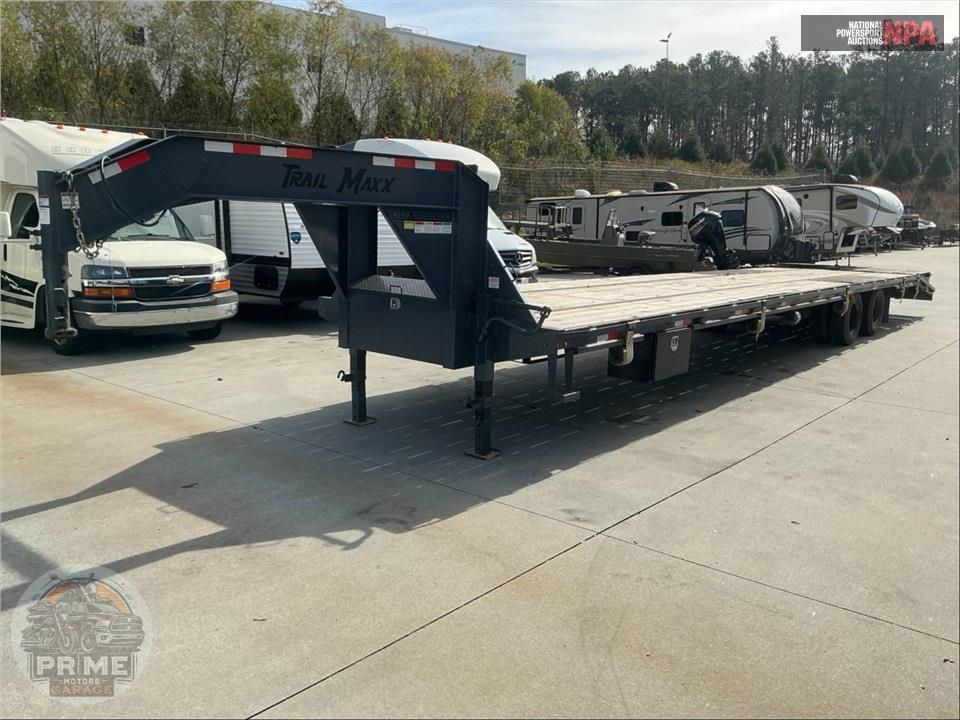 2023 Trail Maxx Trailers 40X8 GOOSENECK — фото 2